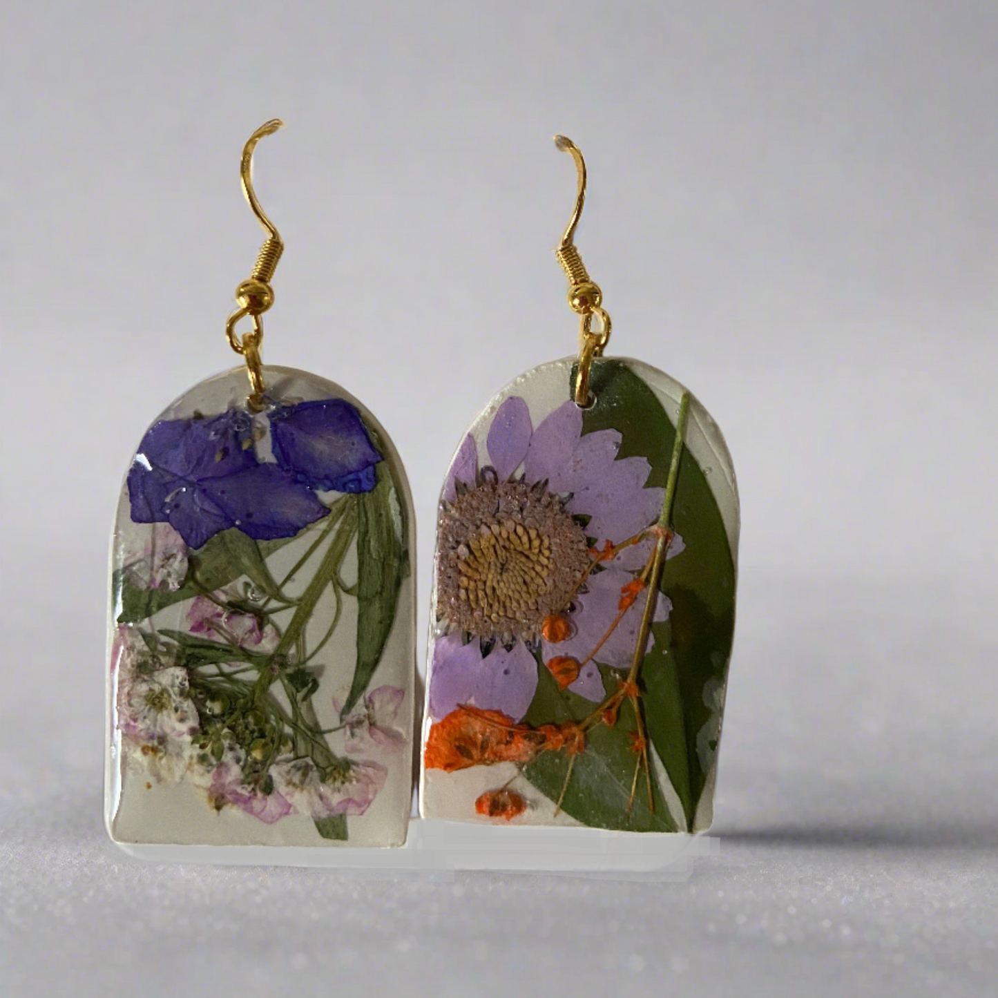 Simple Floral #030S24 Floral White Blue Multi Arch Dangle Earring