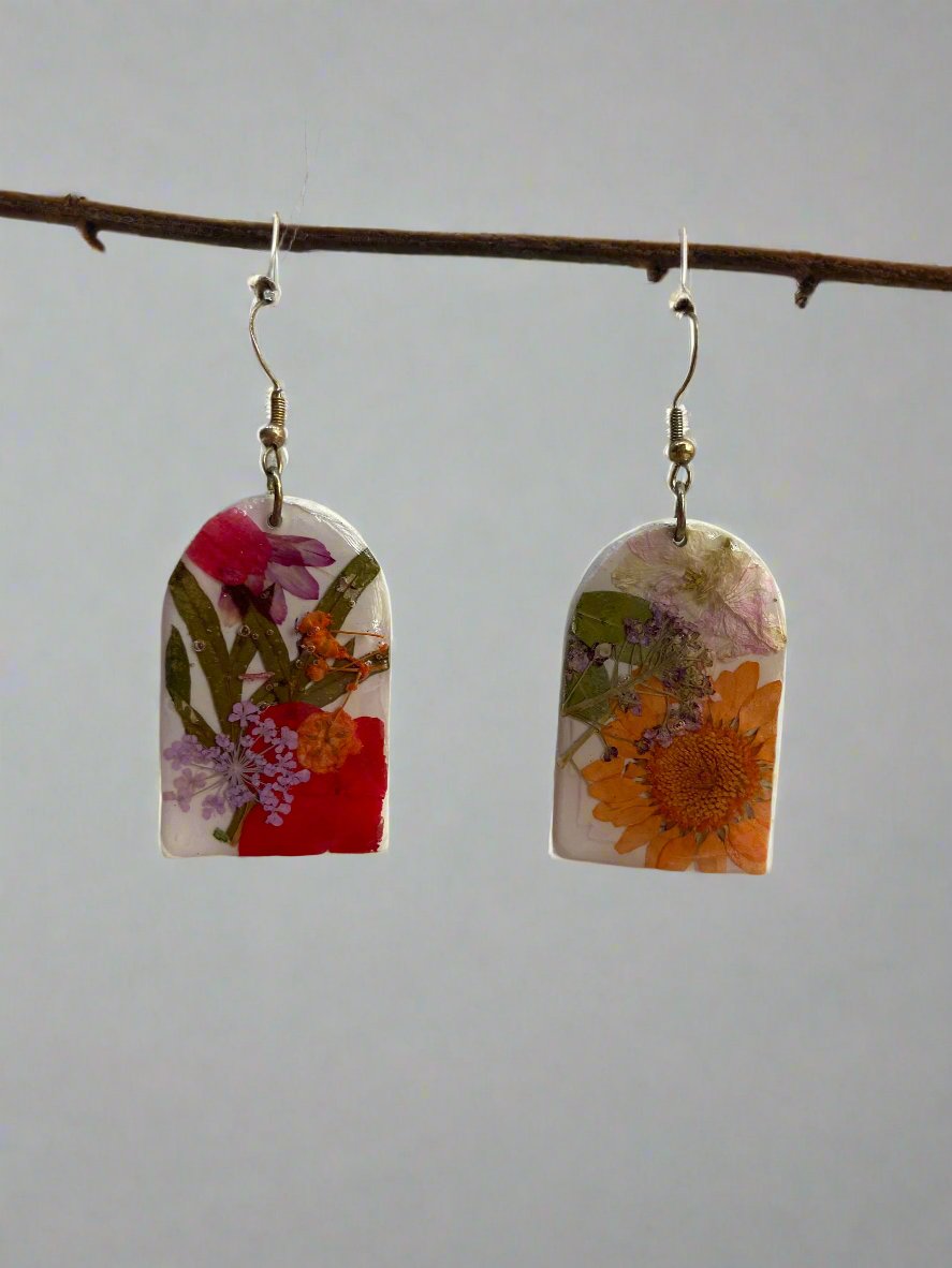 Simple Floral #029F24 Floral White Red Multi Medium Arch Dangle Earring